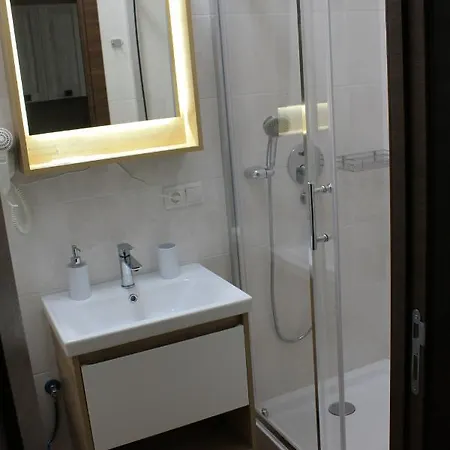 Stephanie Apartament At Staroyevreysʹka Street Apartment